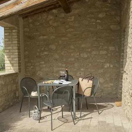 Tenuta Croce Di Bibbiano Farm stay Libbiano