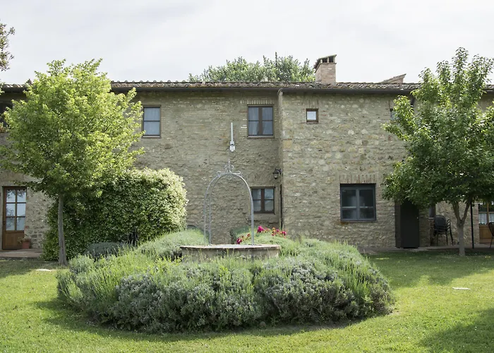 Tenuta Croce Di Bibbiano Фермерский дом Libbiano (Siena)